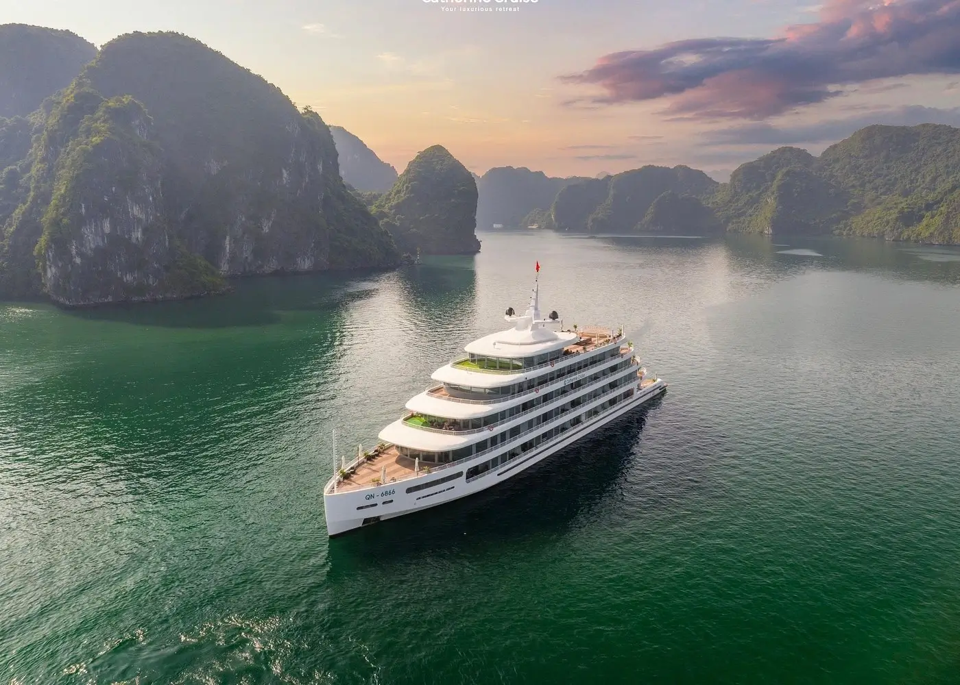 Ha Long Bay Travel Guide for Indians - UNESCO Cruise Limestone Karsts Kayaking