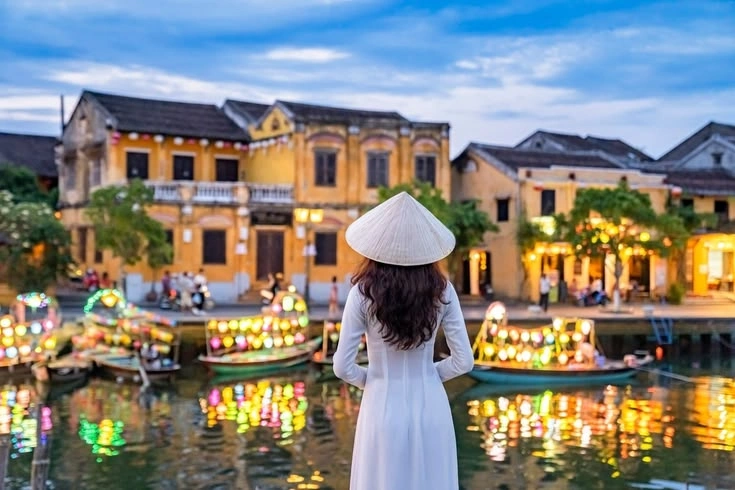 Hoi An Travel Guide for Indians - Ancient Town Lantern Streets Japanese Bridge