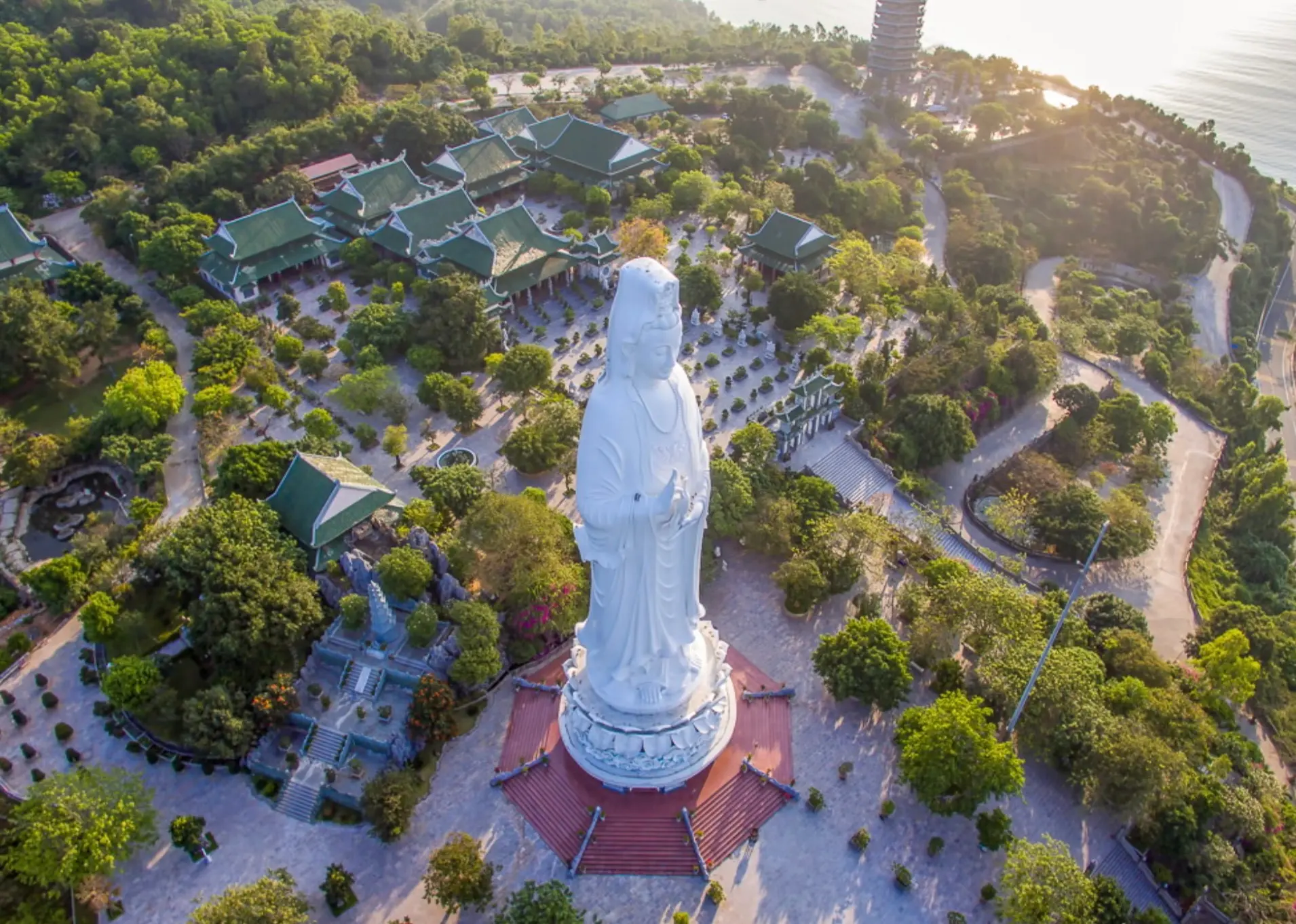 Da Nang Linh Ung Pagoda