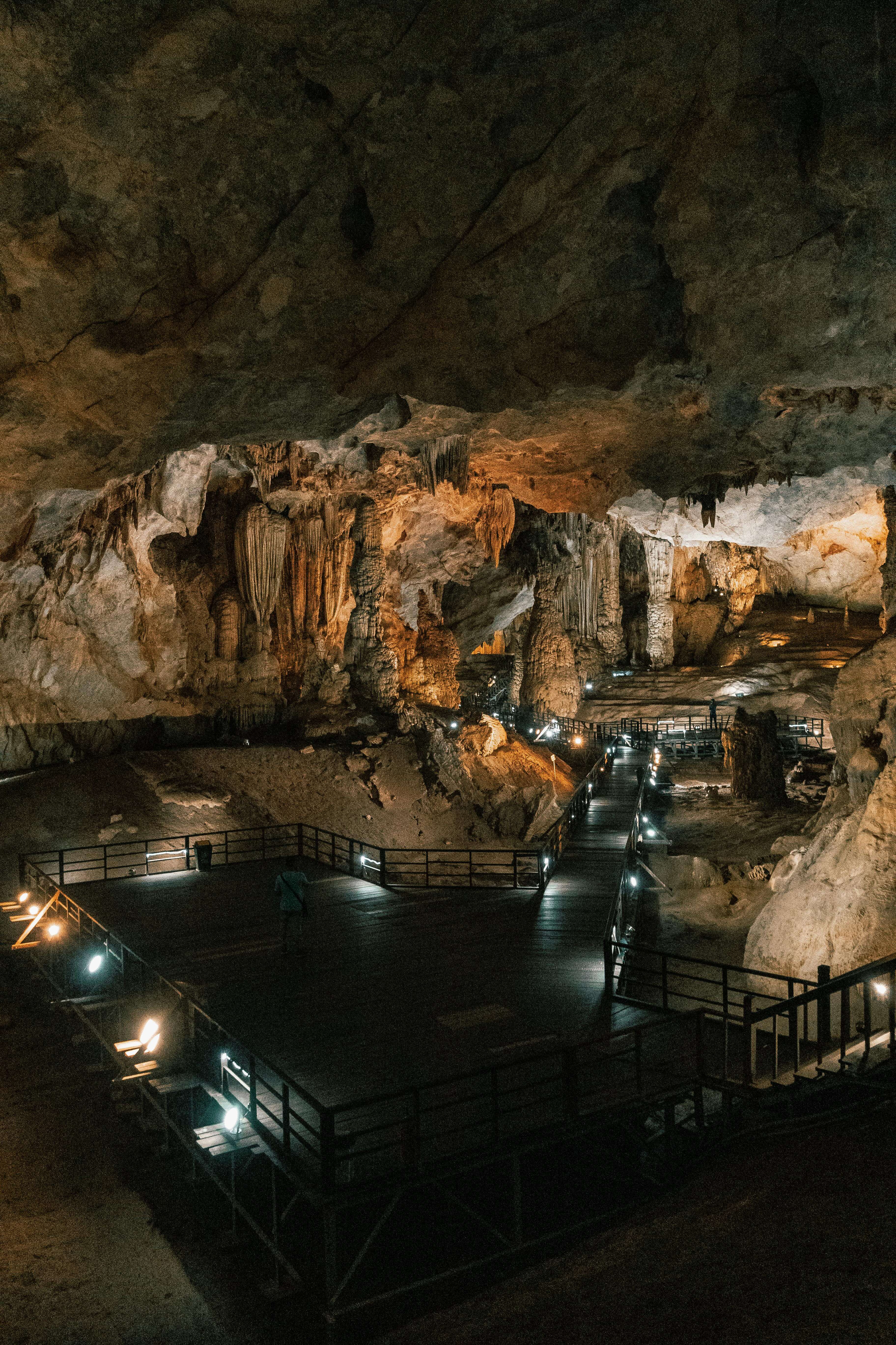 Halong Bay - Sung Sot Caves
