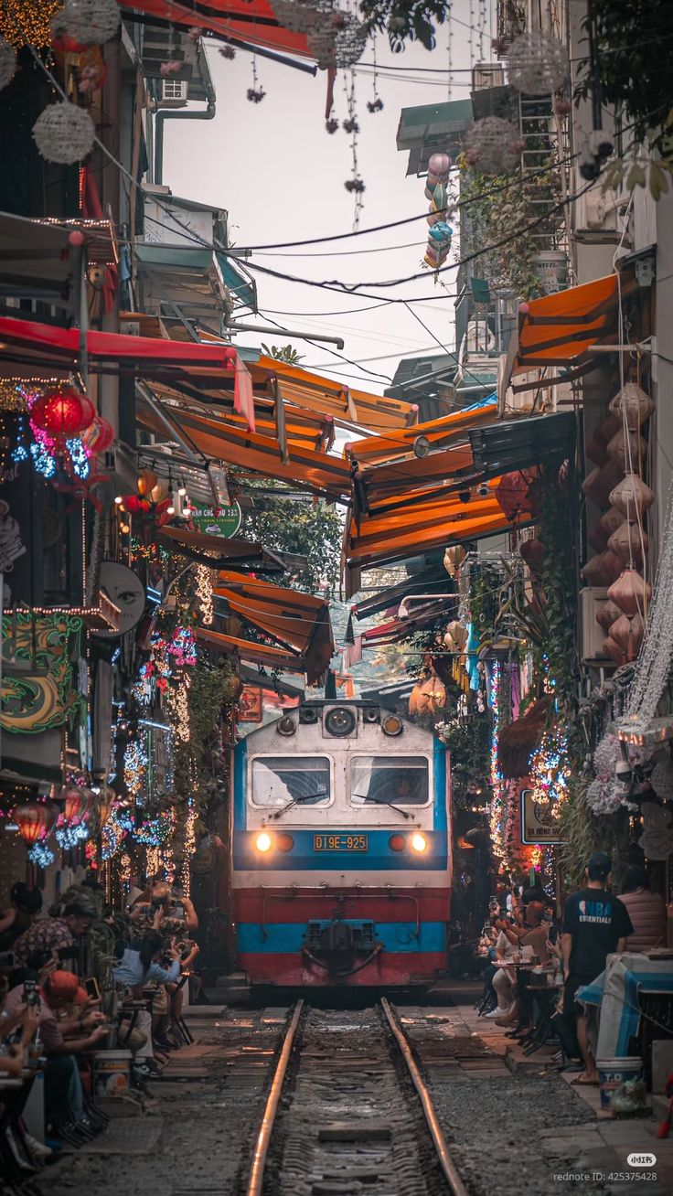 Hanoi Train Street