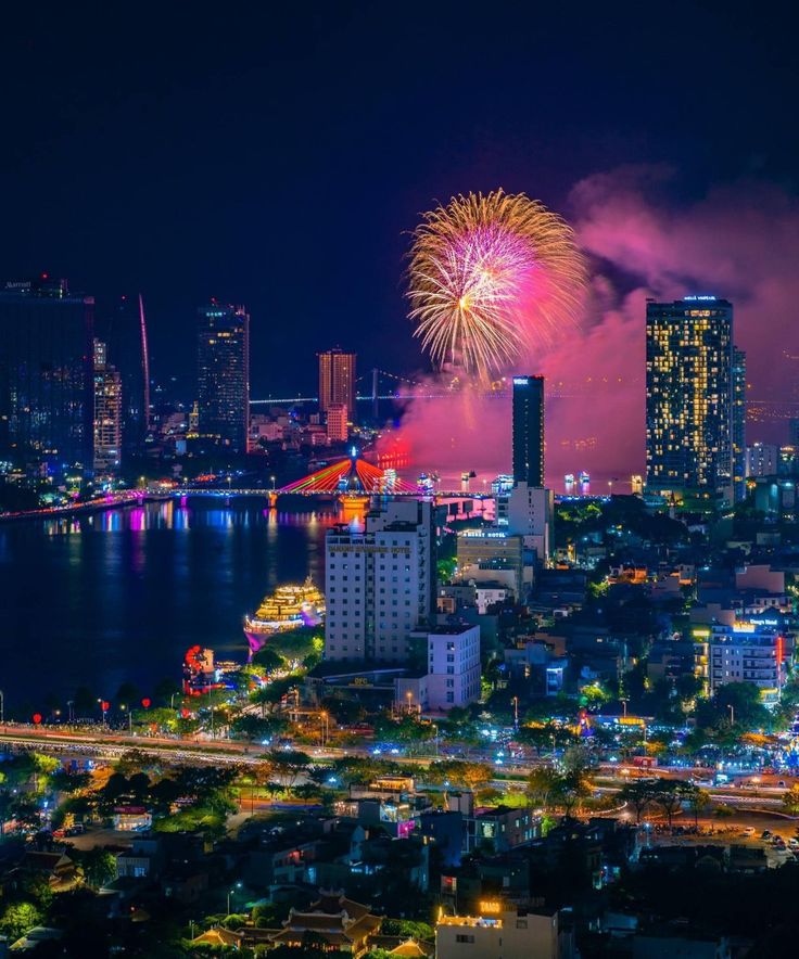 Da Nang - Firework Festival