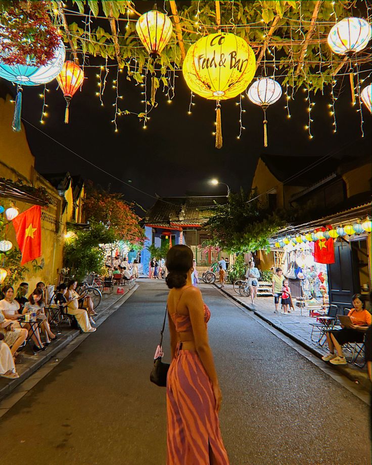 Hoi An - Ancient Town Night Explore
