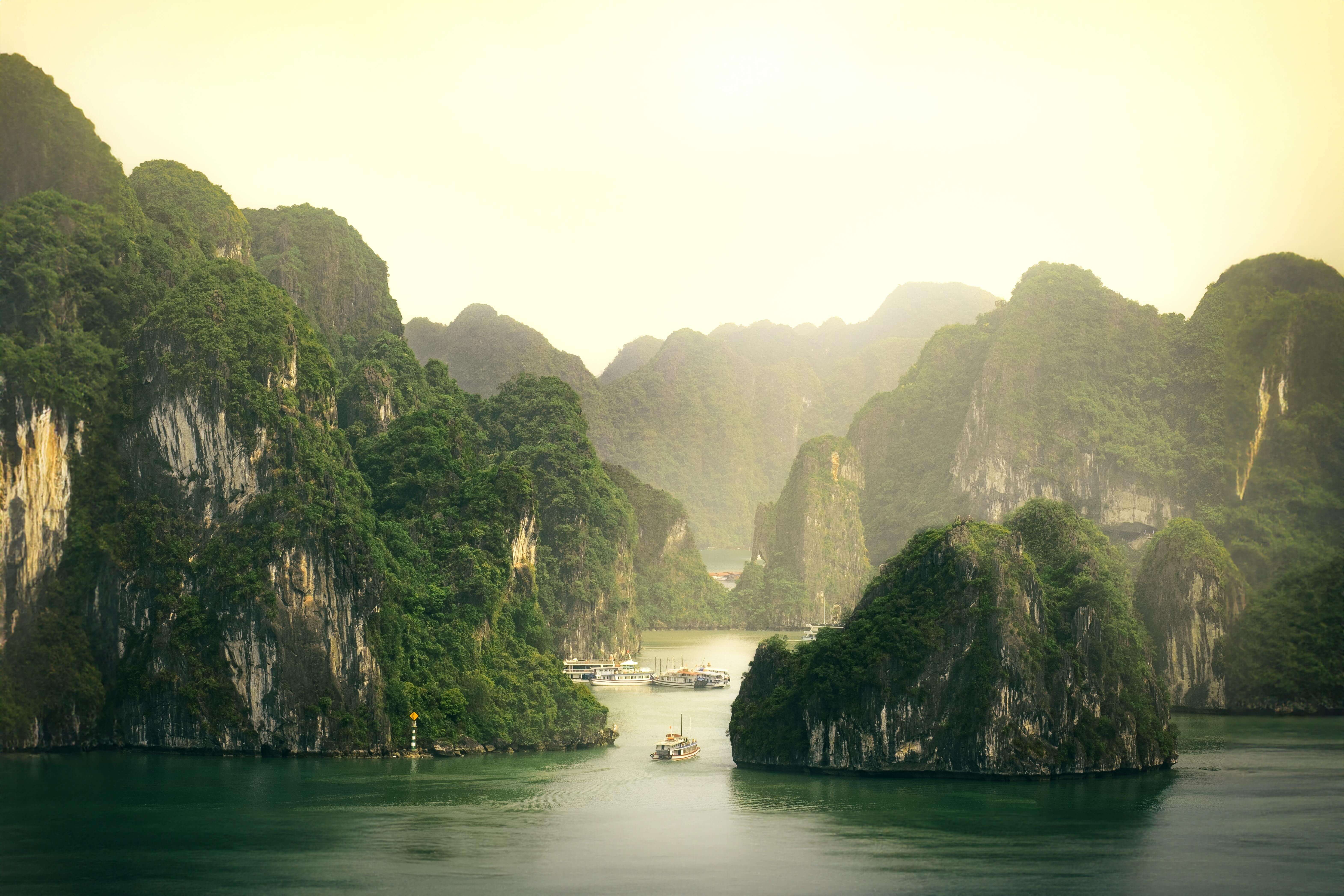 Ha Long Bay - Lan Ha Bay Sunrise